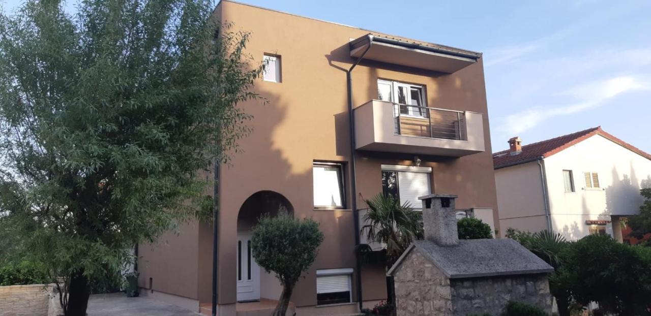 Apartmani Mille Starigrad Paklenica Exteriér fotografie